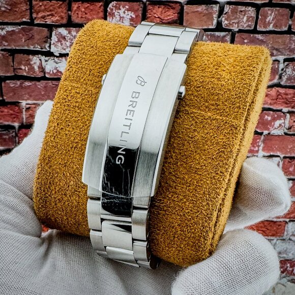 Breitling Superocean Turquoise Dial - 44mm – A17376 – FULL SET – MSRP $5450 - Picture 14 of 16